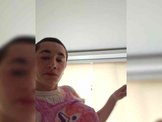 AntoniaDilune webcam