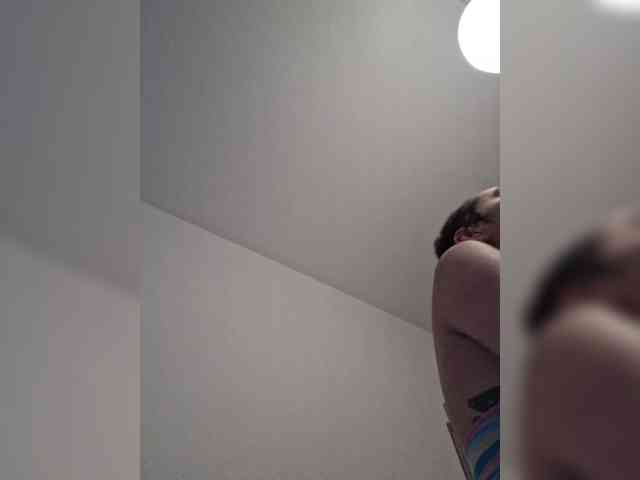 AntoniaDilune webcam