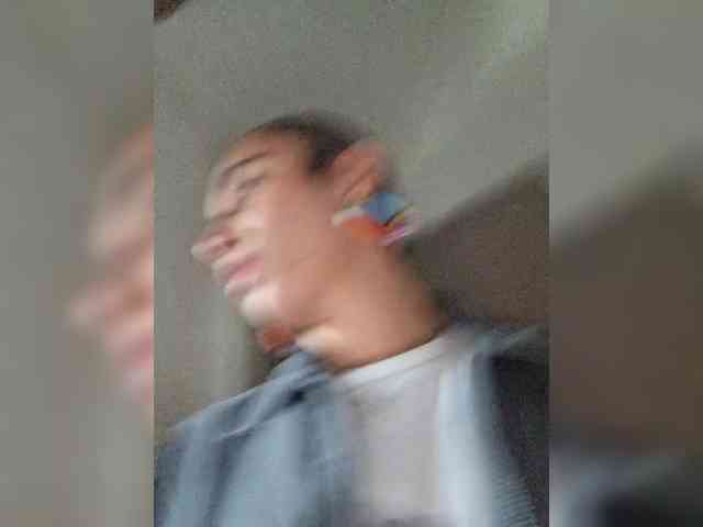 AntoniaDilune webcam