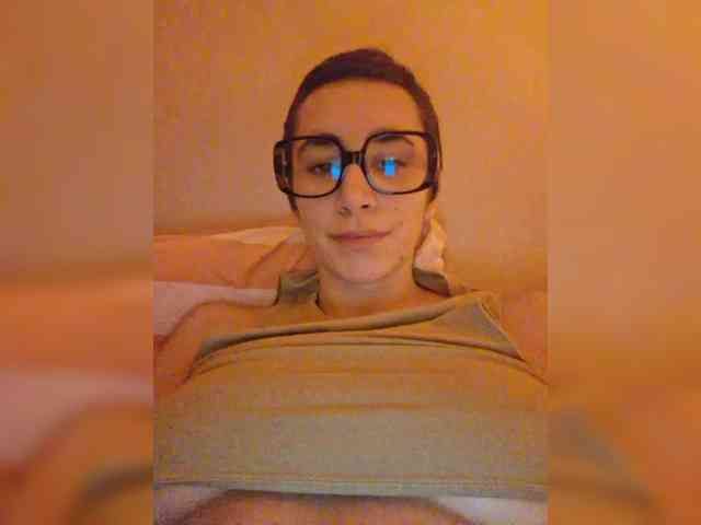 AntoniaDilune webcam