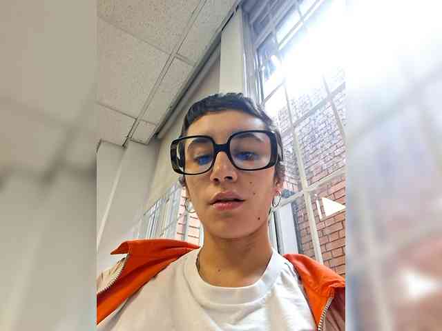 AntoniaDilune webcam