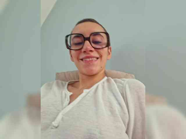 AntoniaDilune webcam