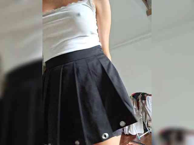AntoniaDilune webcam