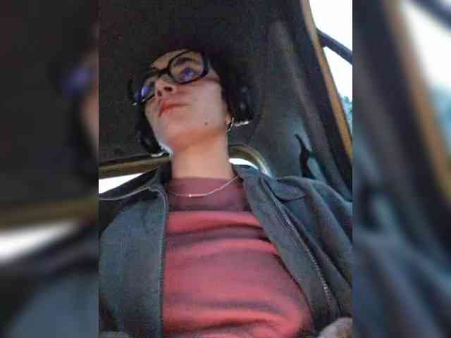 AntoniaDilune webcam