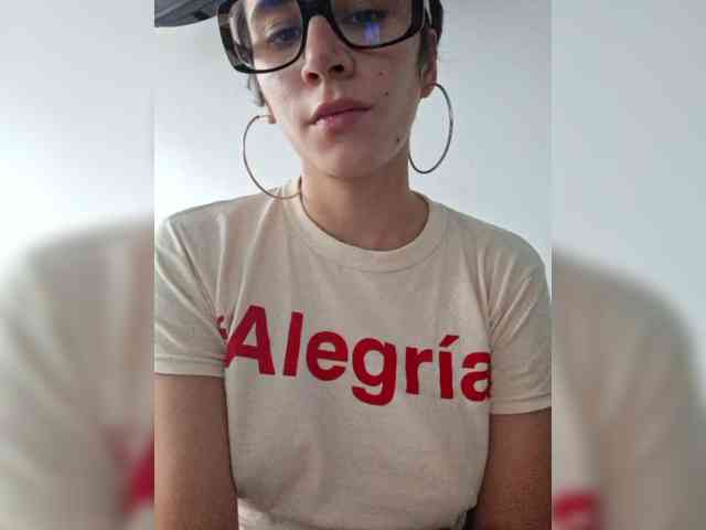 AntoniaDilune webcam