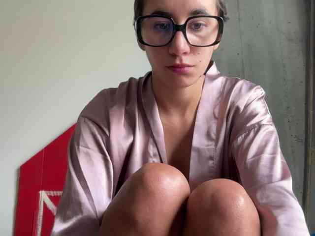 AntoniaDilune webcam