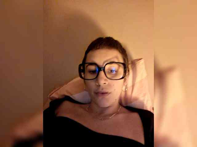 AntoniaDilune webcam