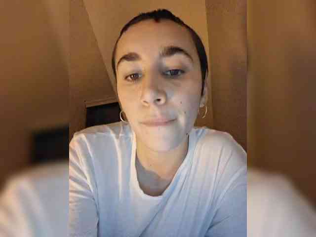 AntoniaDilune webcam