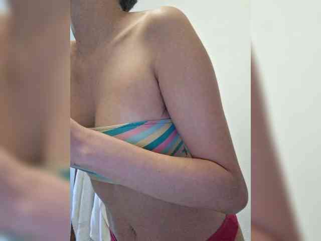 AntoniaDilune webcam
