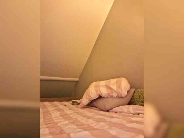 AntoniaDilune webcam