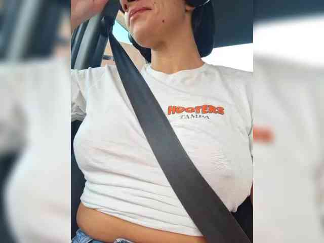 AntoniaDilune webcam