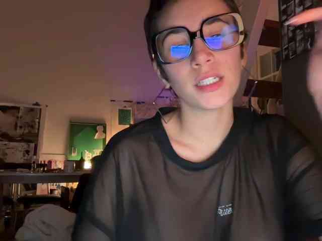 AntoniaDilune webcam