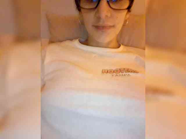 AntoniaDilune webcam