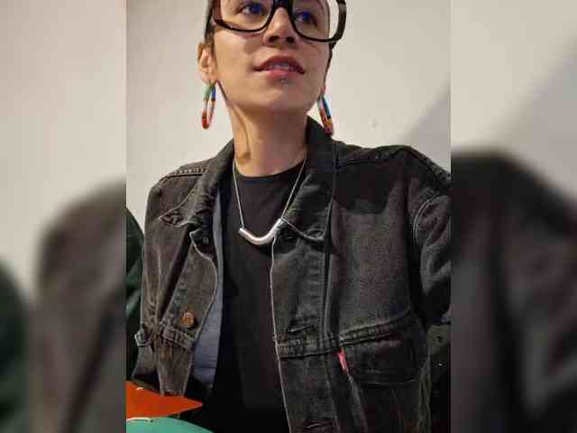 AntoniaDilune webcam