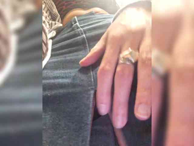 AntoniaDilune webcam