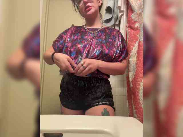 Tastycakes999 webcam