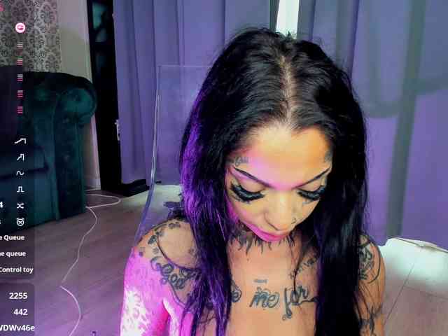 CreamyInkk webcam