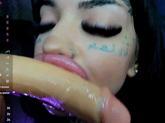 CreamyInkk webcam