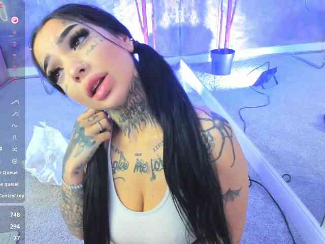 CreamyInkk Live Webcam on BongaCams