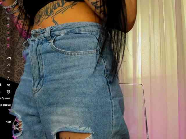 CreamyInkk webcam