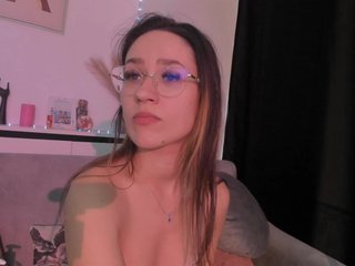 NicoleIris Porn Show