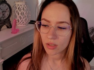 NicoleIris Porn Show