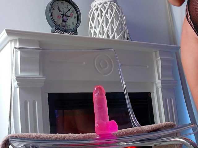 NicoleIris's BongaCams show and profile