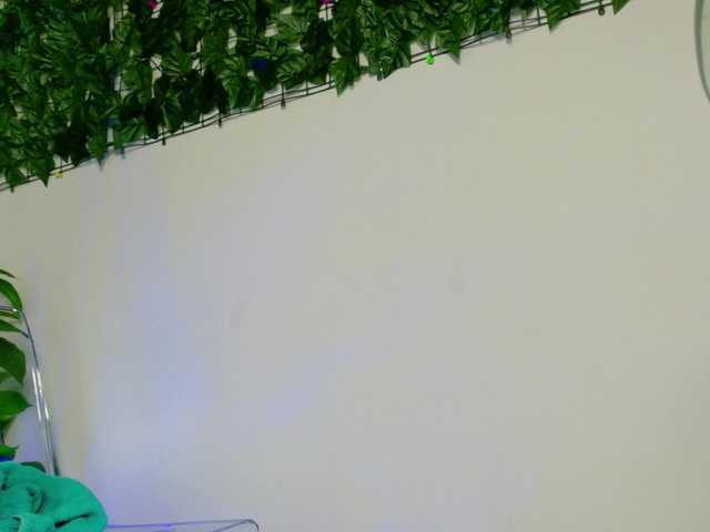 NicoleIris's BongaCams show and profile