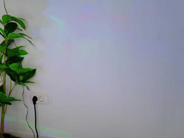 NicoleIris's BongaCams show and profile