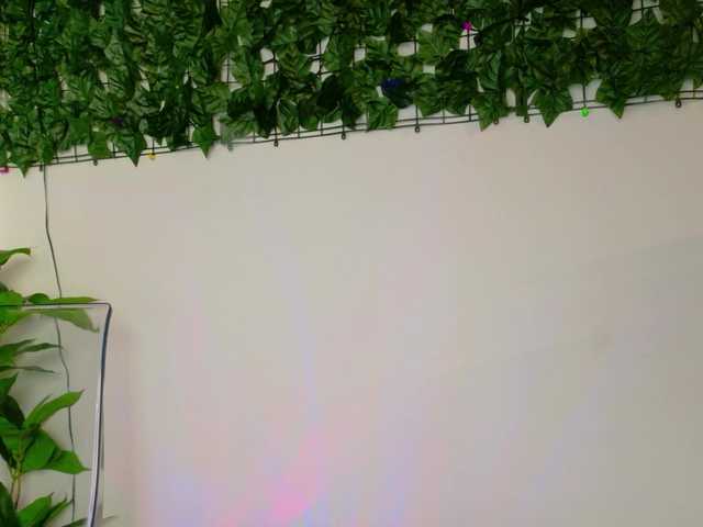 NicoleIris's BongaCams show and profile