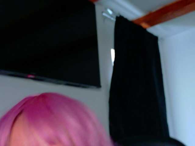 NicoleIris's BongaCams show and profile