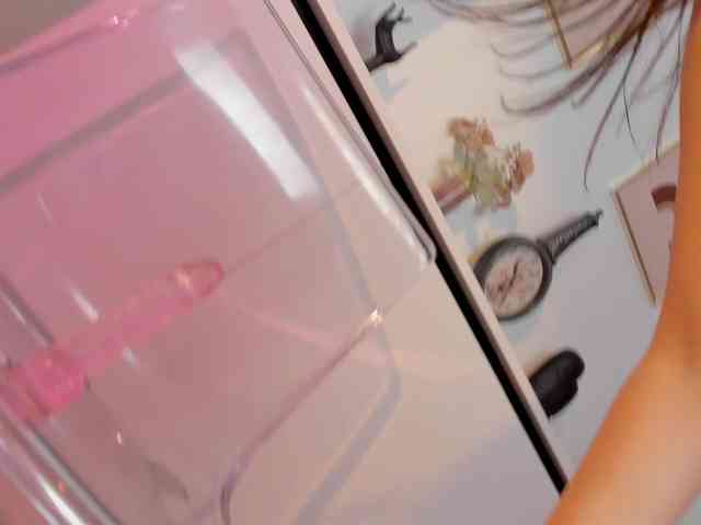NicoleIris webcam