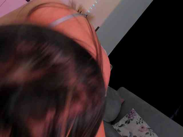 NicoleIris webcam