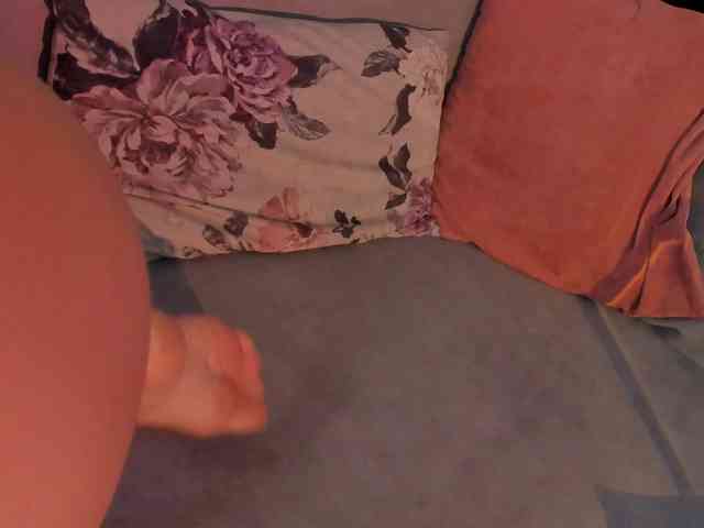 NicoleIris webcam