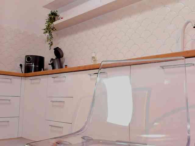 NicoleIris webcam