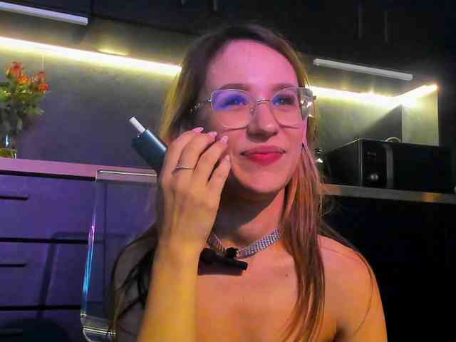 NicoleIris webcam