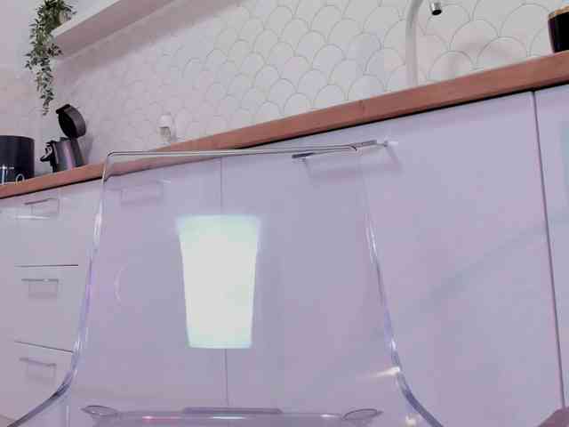 NicoleIris webcam