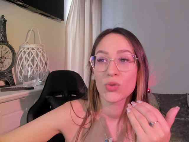 NicoleIris NicoleIris