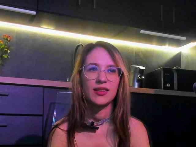 NicoleIris webcam