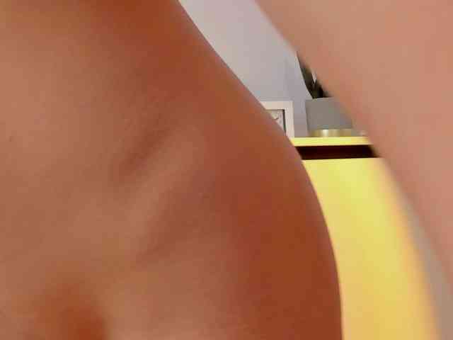 NicoleIris webcam