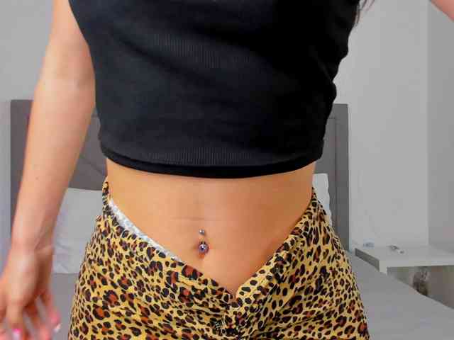 NicoleIris webcam