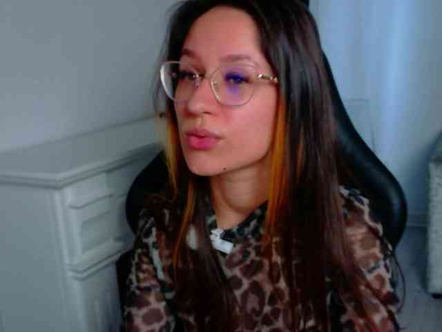 NicoleIris Live Webcam on BongaCams