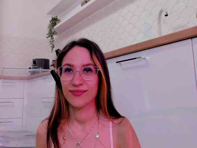 NicoleIris Live Webcam on BongaCams