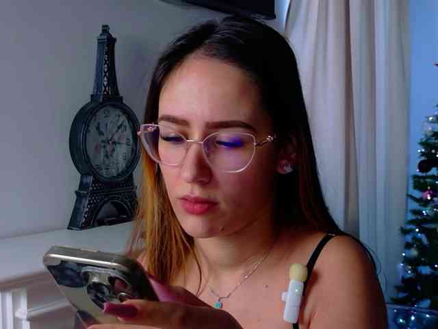 NicoleIris NicoleIris