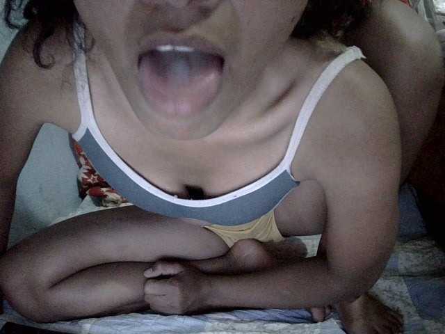 LoveSexx23 webcam