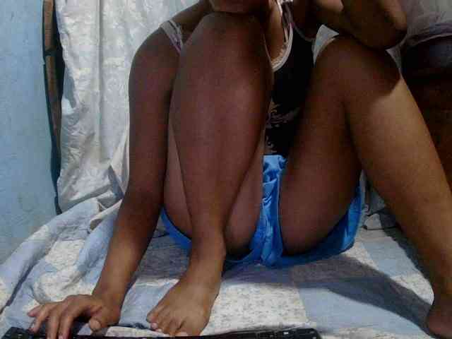 LoveSexx23 webcam