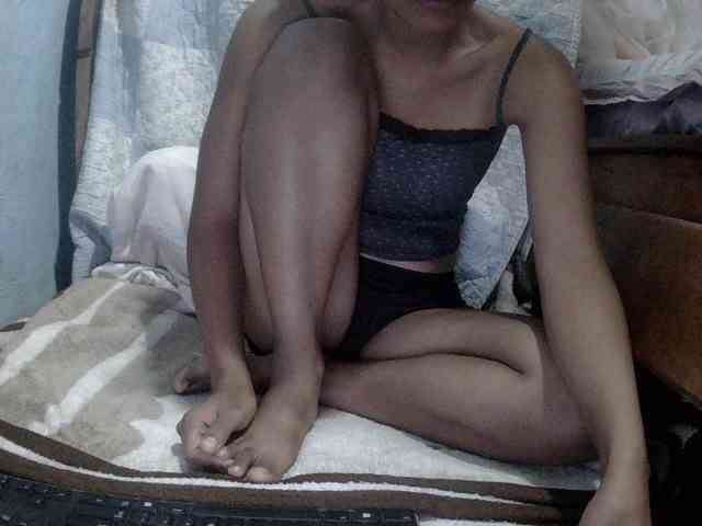 LoveSexx23 webcam