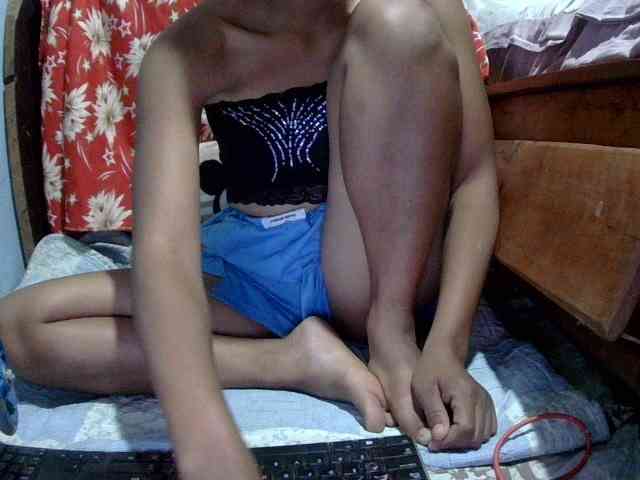 LoveSexx23 webcam