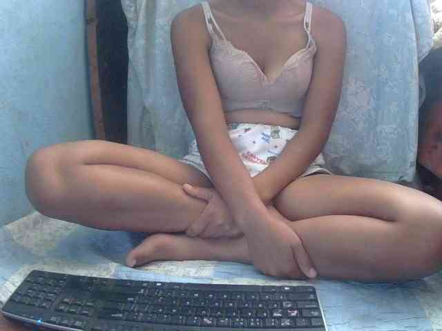 LoveSexx23 webcam
