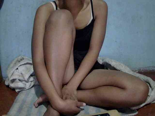 LoveSexx23 webcam
